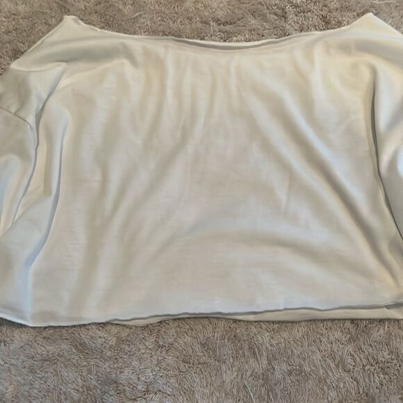 NWOT SHEIN white cropped off the shoulder tee. XS - Picture 5 of 6